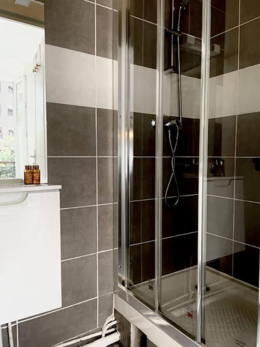 Charming Bright Sunny Studio Near Canal St Martin Paris Exterior foto